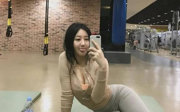 极品国产女神露脸视频,视频瞬间引爆网络